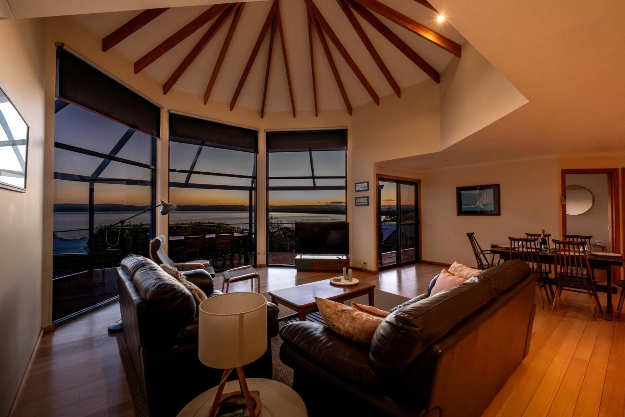 Waterline Holiday Home Coles Bay Εξωτερικό φωτογραφία
