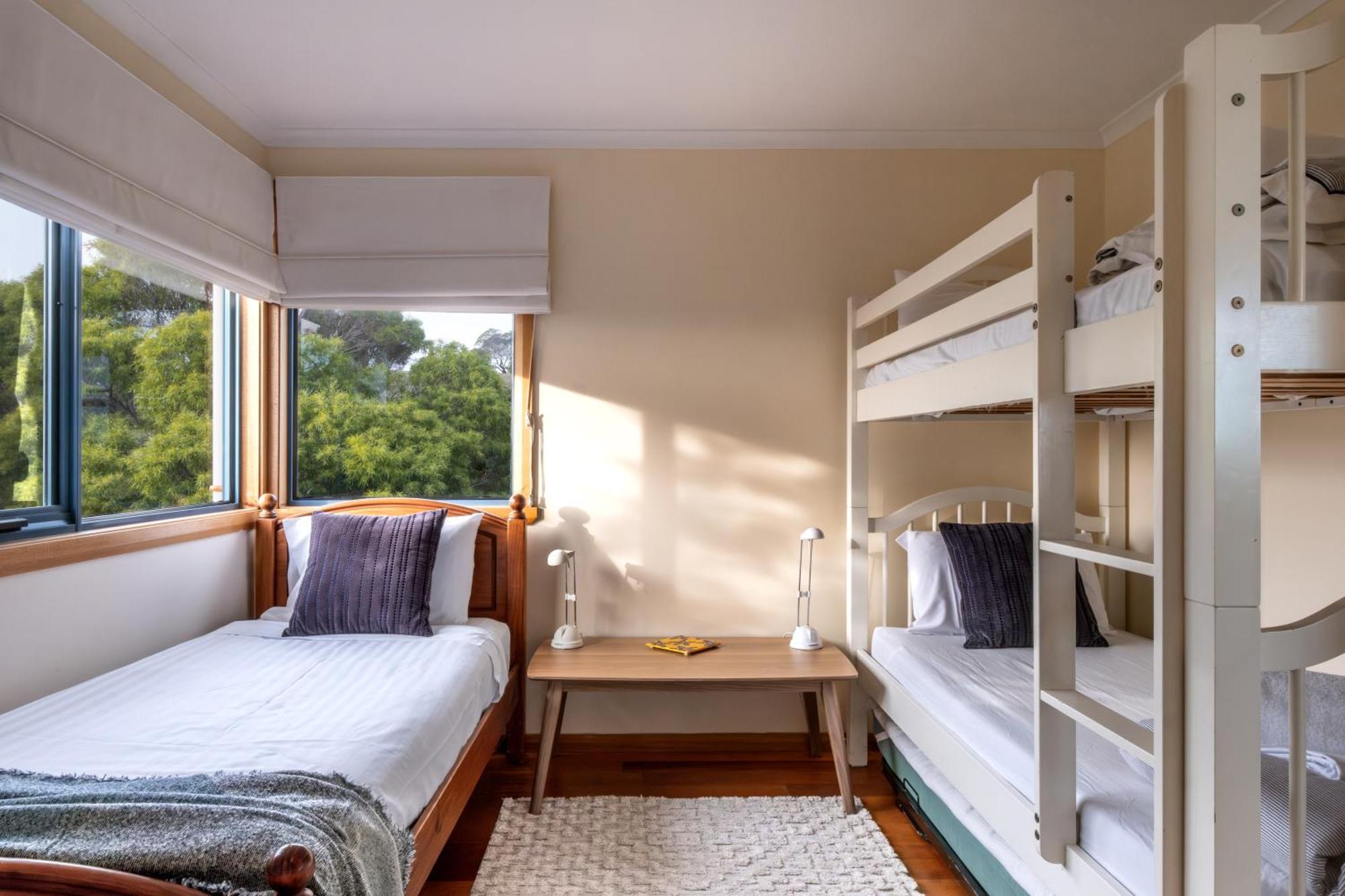 Waterline Holiday Home Coles Bay Εξωτερικό φωτογραφία