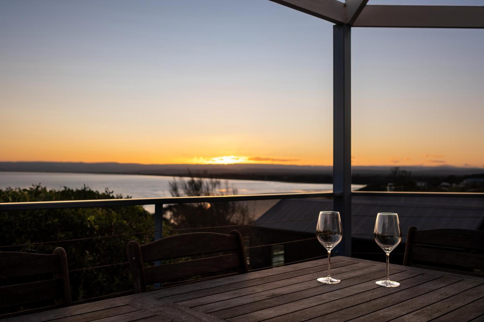 Waterline Holiday Home Coles Bay Εξωτερικό φωτογραφία